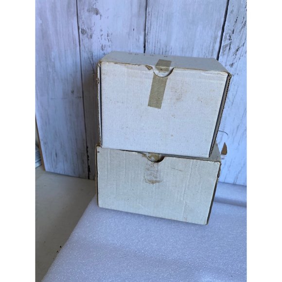 Vintage Porcelain Levante Made in Spain small ceramic woven basket - Picture 12 of 12